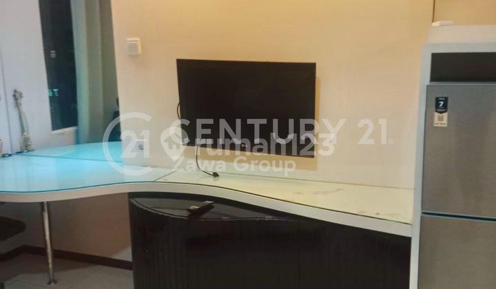 Cheap Rental Royal Mediterania Garden Apartment - Studio (28 m²) Furnished, Lavender Tower, Middle Floor, 57 Million/Year, Tanjung Duren, West Jakarta 2