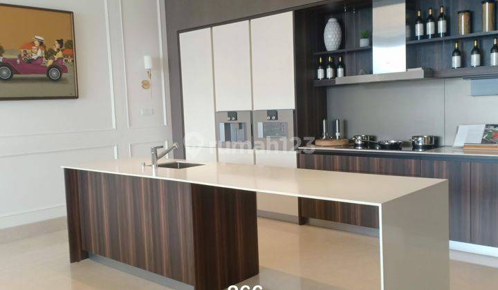 Apartemen Regent Residences 3 Kamar Tidur Baru Semi Furnished 251m2 1