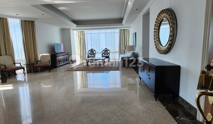 For Rent Four Seasons Apartment 3 BR Furnished South Jakarta 2