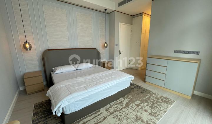 Disewakan Apartemen The Stature Jakarta 3 br luas 172 m2 2