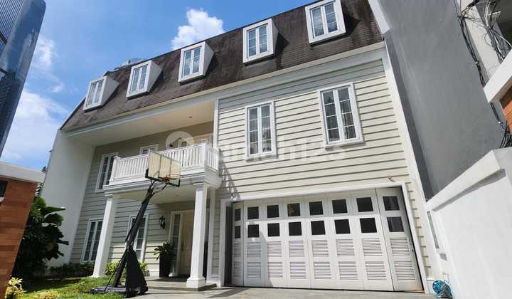 Disewakan Rumah 3 br lb 1600 Lt400 Sqm di Kuningan , Jakarta Selatana 2