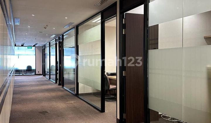 For Rent/Sale 393 m2 office space in DBS Tower Ciputra World 1, Kuningan, South Jakarta