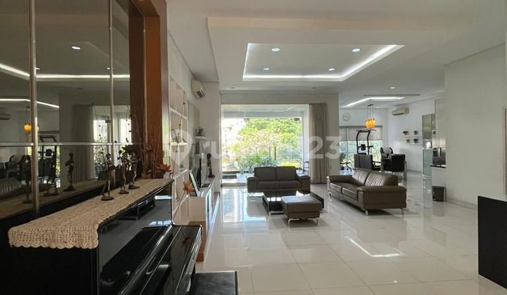 Dijual Rumah Mewah View Danau 300m di Pantai Indah Kapuk 2