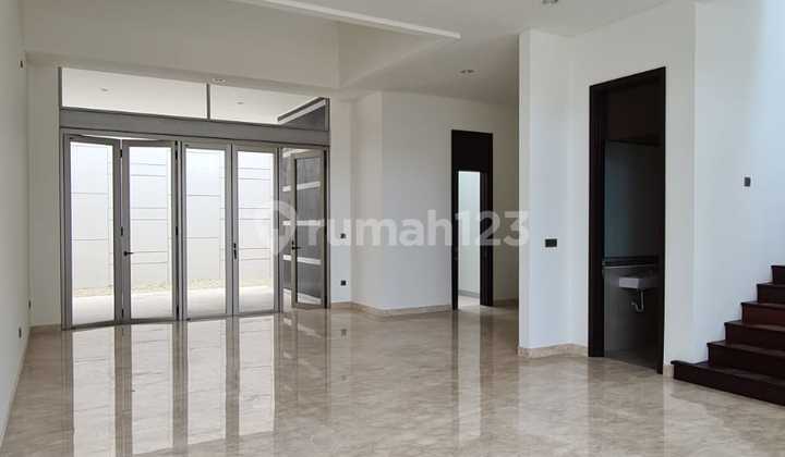 For Sale / For Rent Mozart House 8x25m Pantai Indah Kapuk For Sale / For Rent Mozart House 8x25m Pantai Indah Kapuk