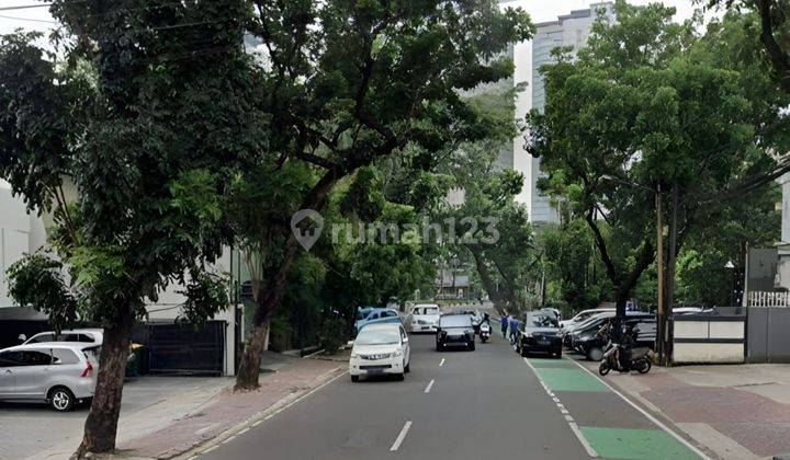 DIJUAL GEDUNG KANTOR PAKUBUWONO JAKARTA SELATAN 2