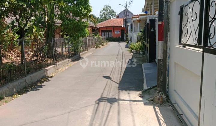 Rumah di pekayoran siap Huni di Gang lapan SHM 2