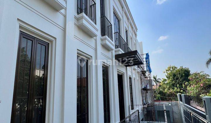 Jual Rumah Besar Classic 4Lantai Di Kemang Jakarta Selatan 2