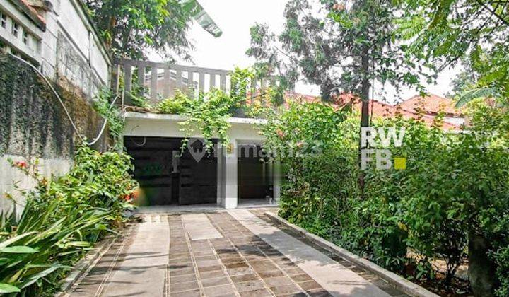 Rumah Konsep Hijau Dan Terbuka Dilokasi Kemang 1