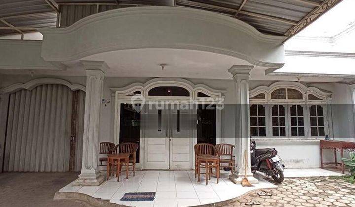 Rumah Cawang Cantik Dan Terawat 1