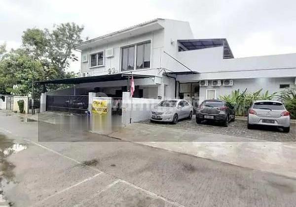 Kebayoran Baru Active Boarding House with 29 Rooms