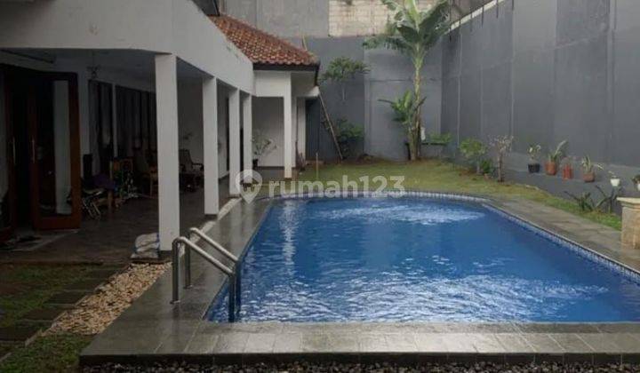 Rumah luas  Kemang Timur dalam Komplek  1