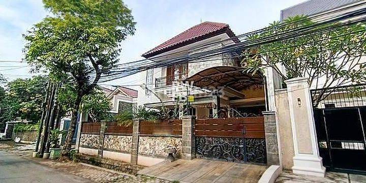 Rumah Bagus dan Nyaman di Area Cipete 1