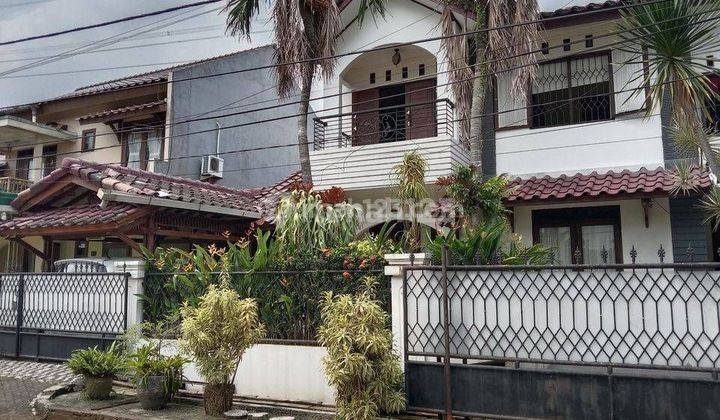 Rumah Siap huni Lingkungan  Asri di Megapolitan Graha Cinere Depok 1