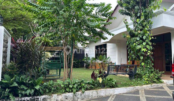 Rumah lama Asri terawat Area Kemang Jalan 3 mobil 1