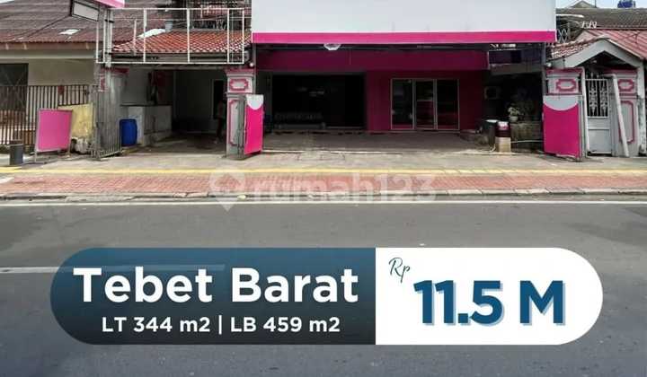 Sell Fast ! 2-Car-Wide Road House in Tebet Barat 1