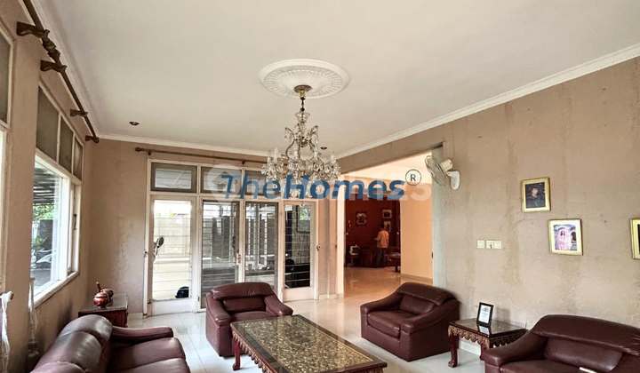 Old House For Sale Inside Unj Rawamangun Complex 2