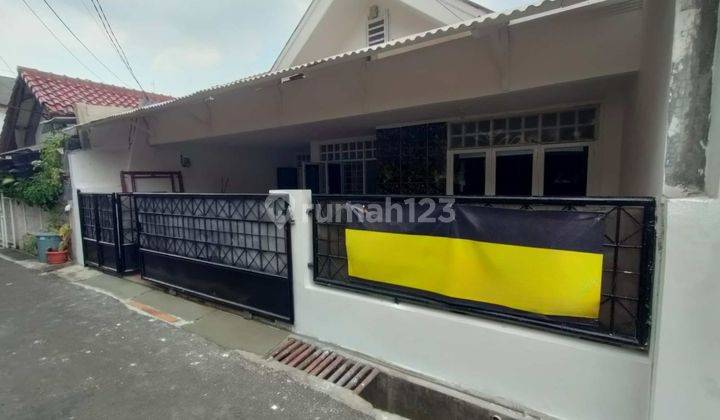 Rumah Siap Huni Area Tebet Jalan 1 Mobil 1