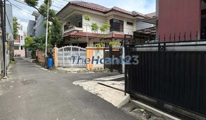 Tebet Move-In Ready House, Corner Position Near LRT Station 2