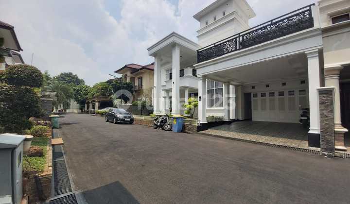 For Quick Sale, House in Cilandak Dalam Complex with Wide Road Access.