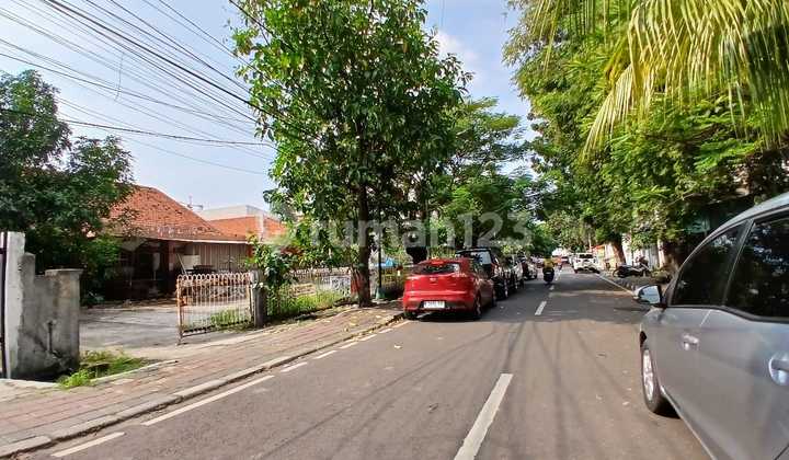 Sell Fast!! Land and Building in Kramat V Senen Area Commercial Zone Sell Fast!! Land and Building in Kramat V Senen Area Commercial Zone
