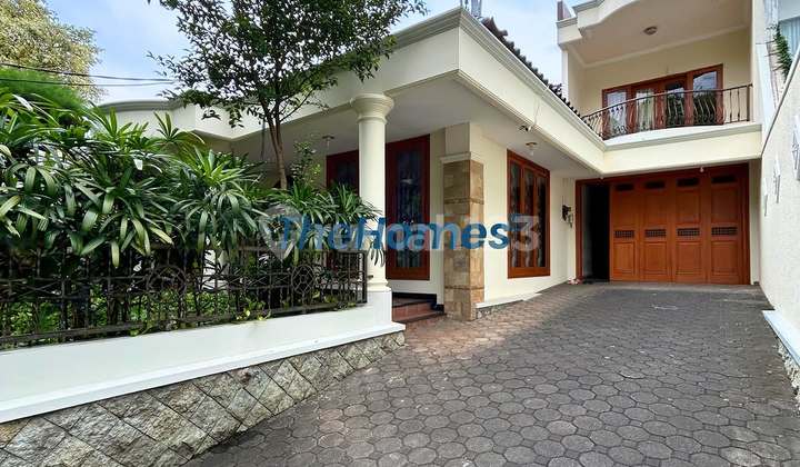 Luxury Ready-to-Occupy House in Tebet with Main Road Access 2
