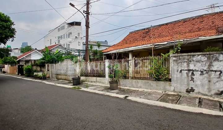 Dijual Cepat !! Rumah Hitung Tanah Bendungan Hilir Akses Jalan 2 Mobil 2
