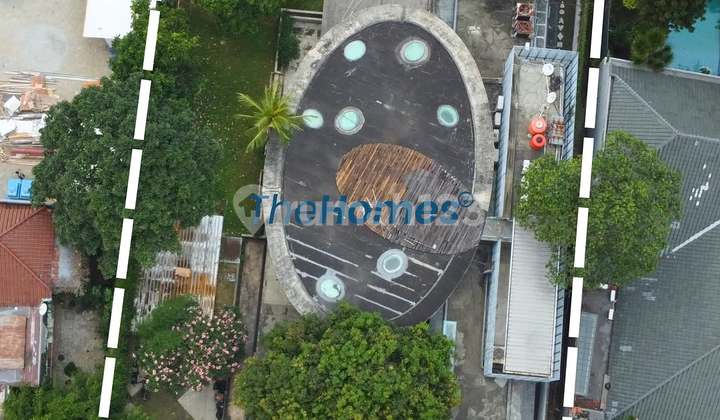 Ready-to-Occupy Mini Building with Main Road Access