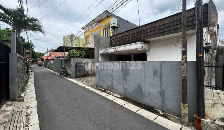 Rumah Lama Siap Huni Jalan 1 Mobil Area Setiabudi 2