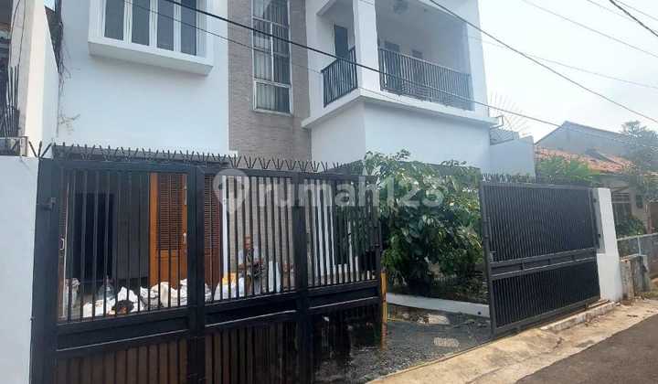 Dijual Rumah Tebet Timur Siap Huni Akses Jalan 1 Mobil