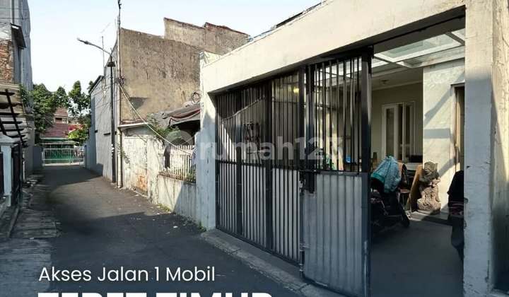 Rumah Tebet Bagus 2 Lantai Akses 1 Mobil.