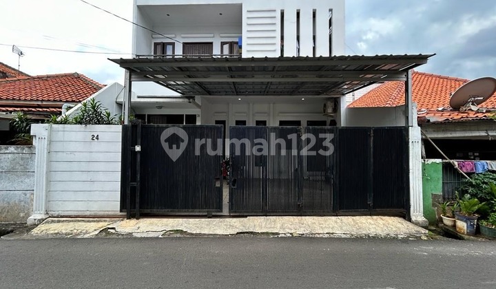 Rumah Siap Huni Jalan 2 Mobil Area Tebet