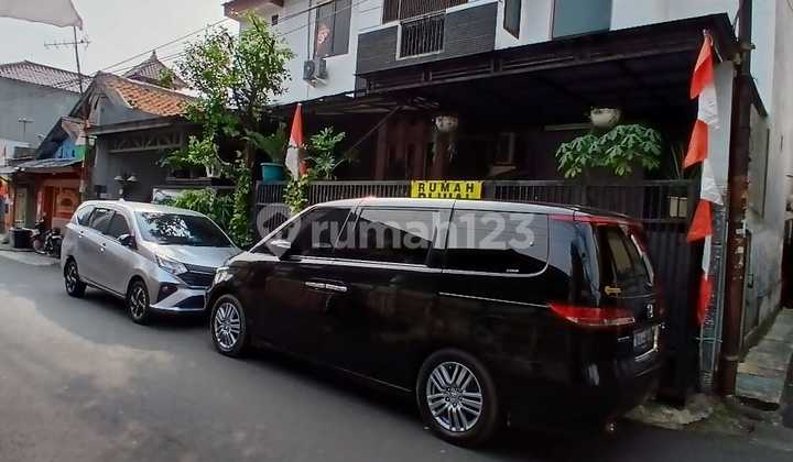 Rumah Menteng Atas Siap Huni Akses Jalan 2 Mobil Rumah Menteng Atas Siap Huni Akses Jalan 2 Mobil