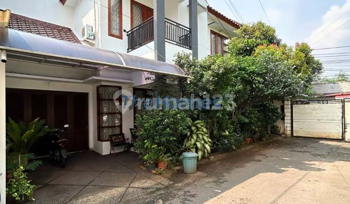 Ready-to-Occupy House in Pancoran Area, South Jakarta