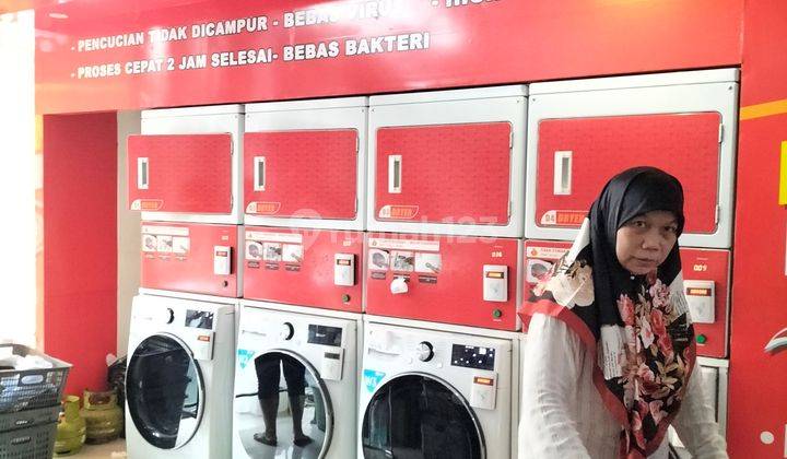 Dijual ruang usaha cafe dan laundry  Apartemen Evenciio kondisi Bagus  2