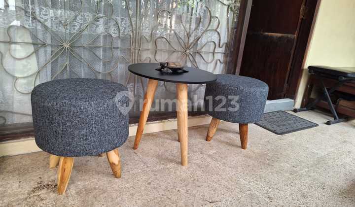 Jual Rumah Hitung Tanah Lokasi Strategis Trans Jakarta Dekat Blok M  2