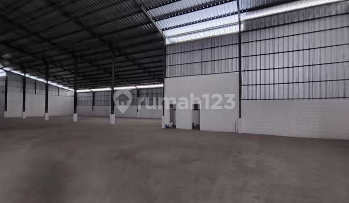 Gudang Besar.pesing.poglar di Jl. Pesing Poglar, Kedaung Kali Angke, Kecamatan Cengkareng, Kota Jakarta Barat, Daerah Khusus Ibukota Jakarta, Tubagus Angke