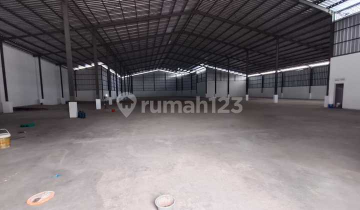 Gudang Besar.pesing.poglar di Jl. Pesing Poglar, Kedaung Kali Angke, Kecamatan Cengkareng, Kota Jakarta Barat, Daerah Khusus Ibukota Jakarta, Tubagus Angke