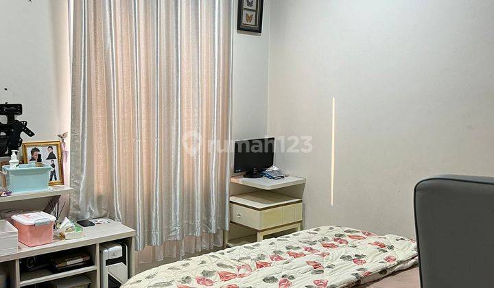 Dijual Rumah Bohemia 2 Lantai 4 Lamar Tidur Sudah Renovasi 2