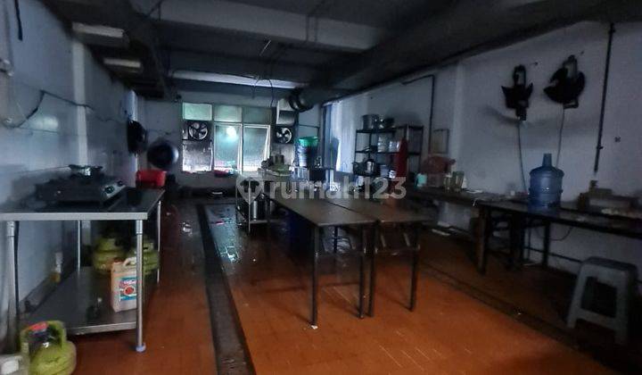 Ruko 4 1/2 Lantai Termurah (BU) Lokasi Strategis Cocok Untuk Kantor, Restauran, Salon, Dll