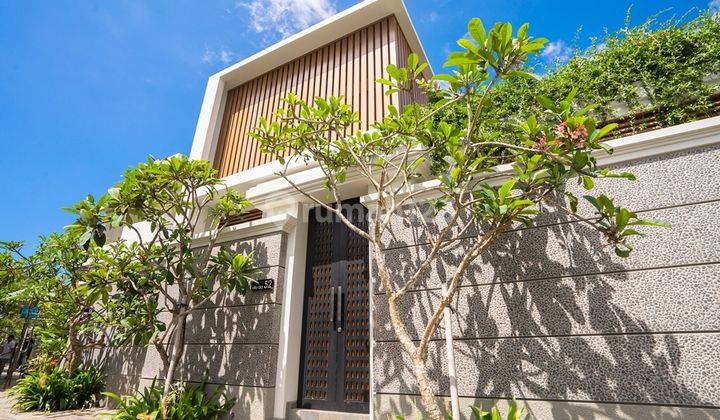 Villa Tropicsl Mewah Di Uluwatu Rumah Furnished Baru SHM - Sertifikat Hak Milik di Uluwatu 1