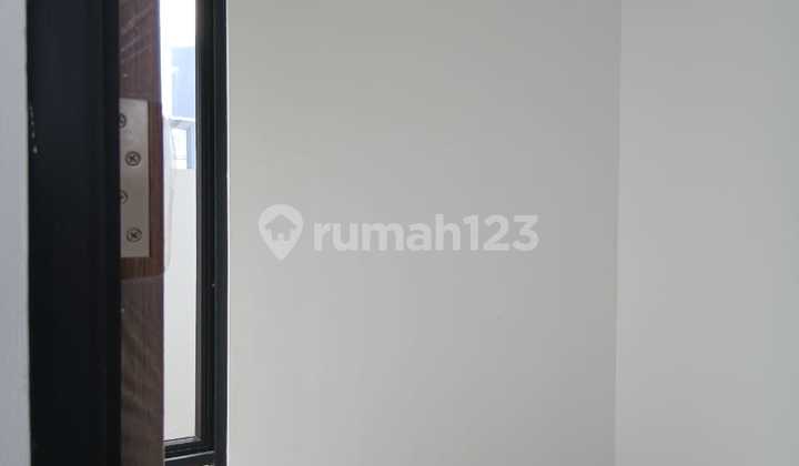 Rumah Dekat Situ Cipondoh Jl Kh Hasyim Asy'ari Tangerang 