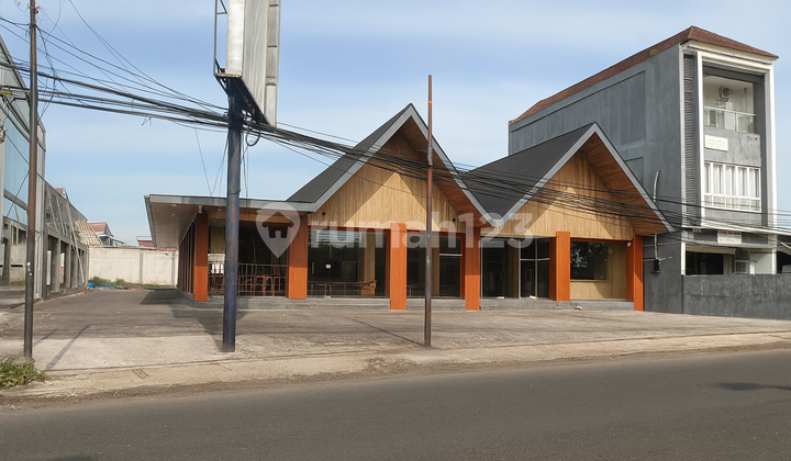 For Rent New and Spacious Commercial Building in Monjali, Suitable for Restaurant/Commercial Use