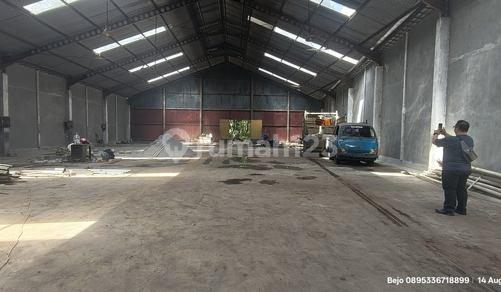 For Rent/ For Sale Office Warehouse with Container Access Near the City For Rent/ For Sale Office Warehouse with Container Access Near the City