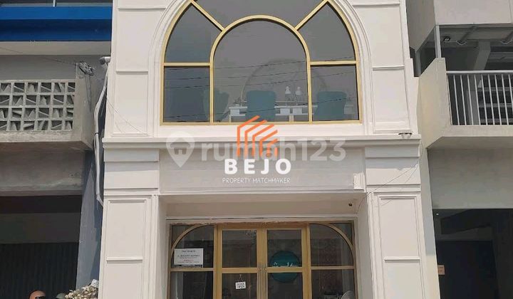 For Rent: 2-Story Shop House in Busy Business Area, Demangan 1