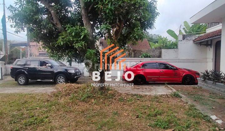 Disewakan Rumah Cocok Kantor Usaha Parkir Luas Akses Jalan Utama Di Monjali 1