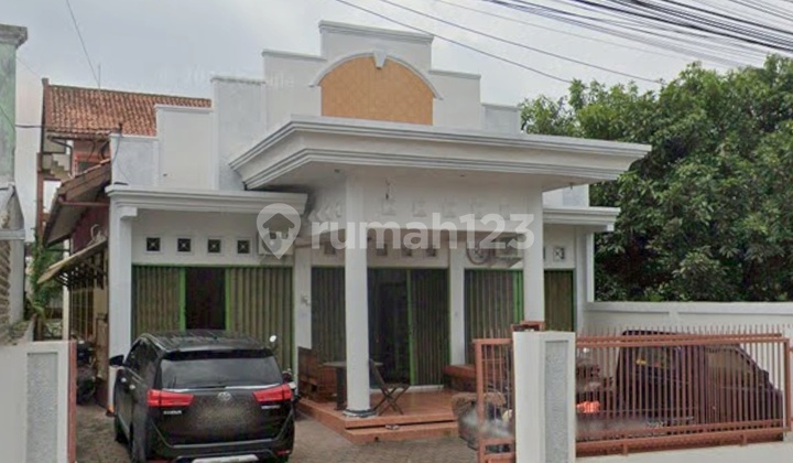 For Rent Building Suitable for Business Nearby For Rent Building Suitable for Business Nearby