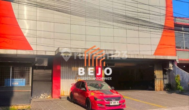 3-Storey Building for Sale in Demangan, Suitable for Office/Business 1