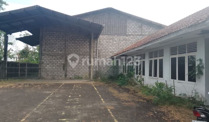 For Rent: Spacious and Cheap Warehouse in Bantul with Container Access