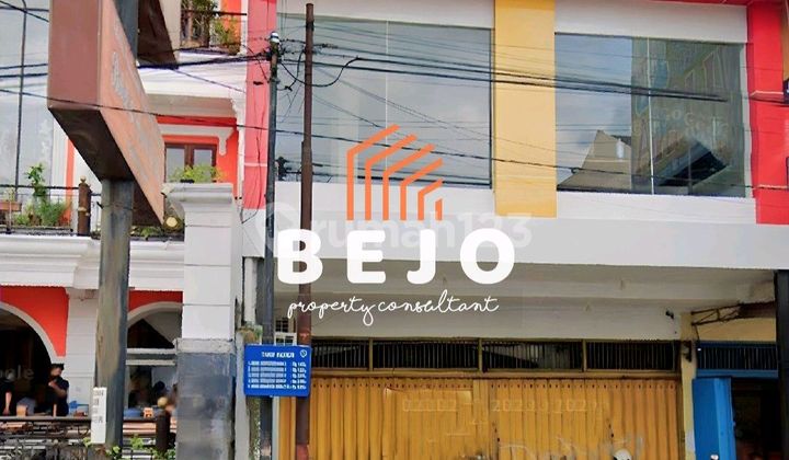 For Rent 2.5-Story Shop House Near UGM Suitable for Store/Business 1