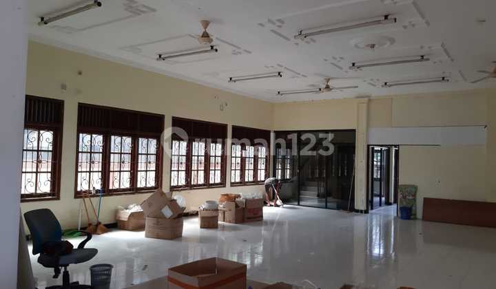 For Rent Building Suitable for Business Nearby For Rent Building Suitable for Business Nearby